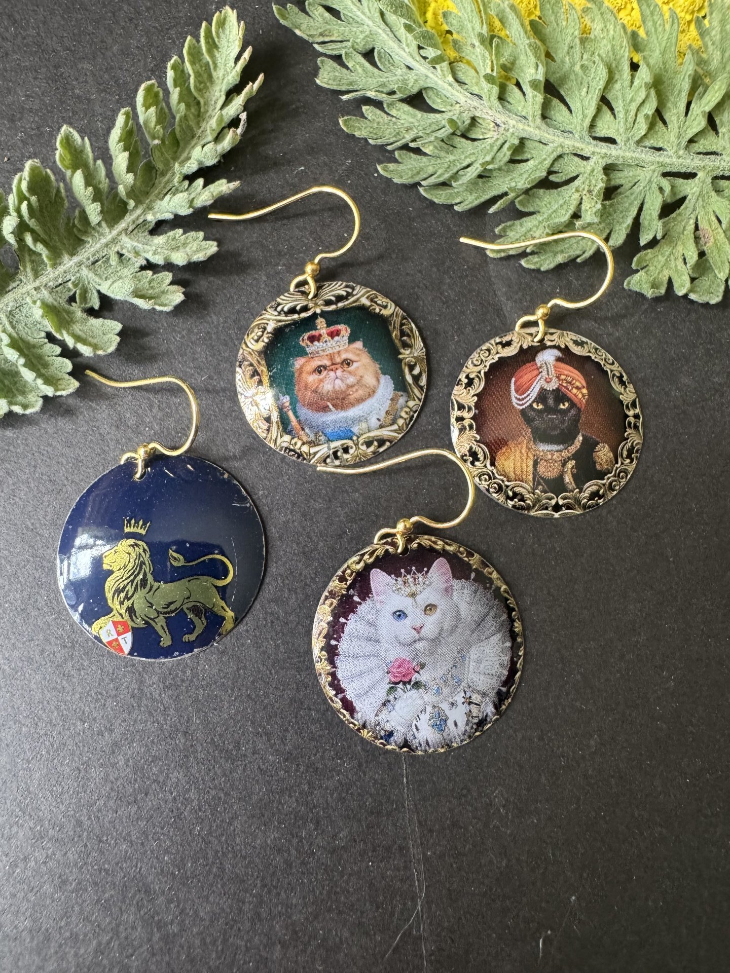 Richard Set of 4 Royal Cats Tin Earrings