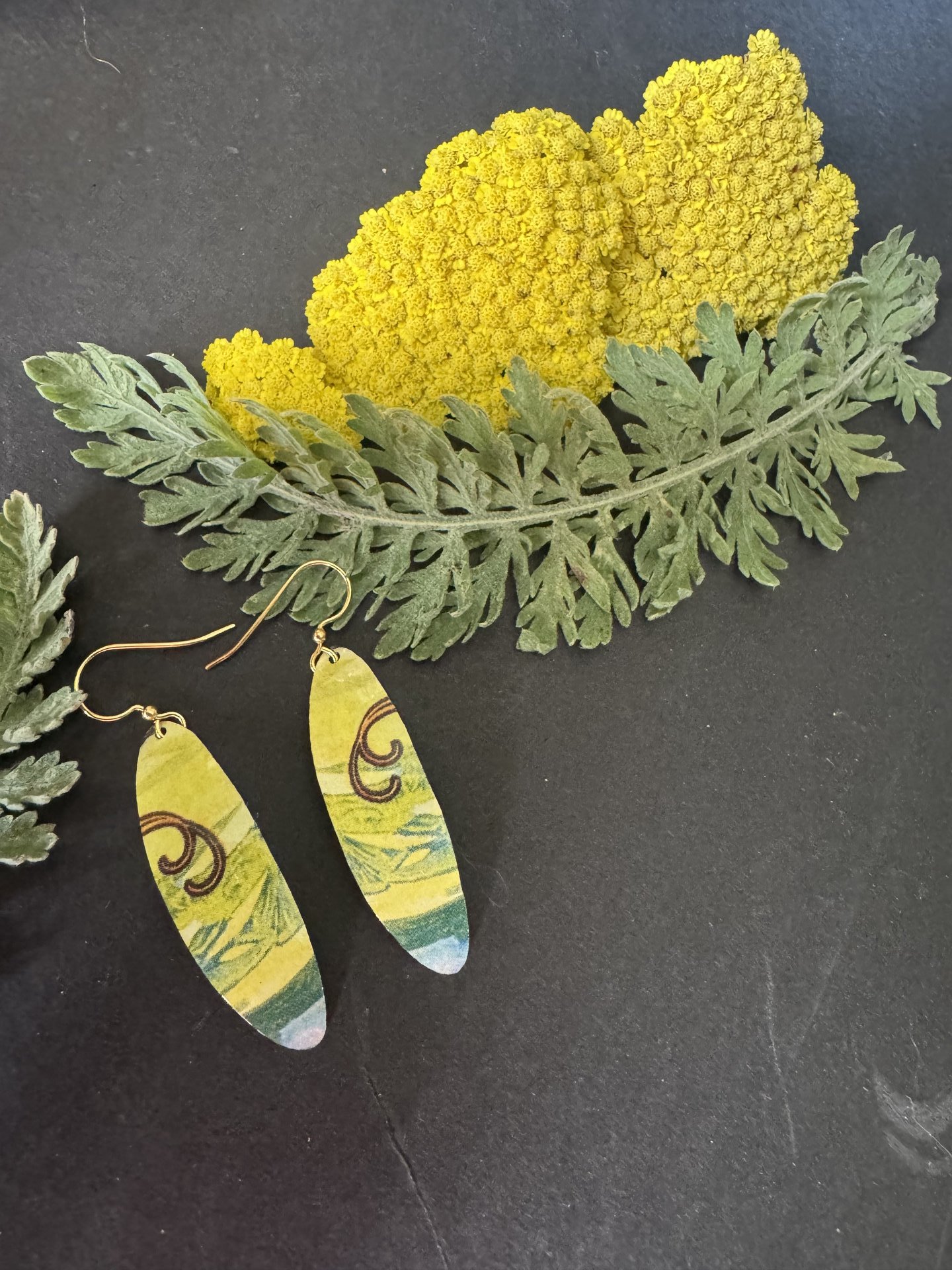 Oval Wisp Lefèvre Tin Earrings