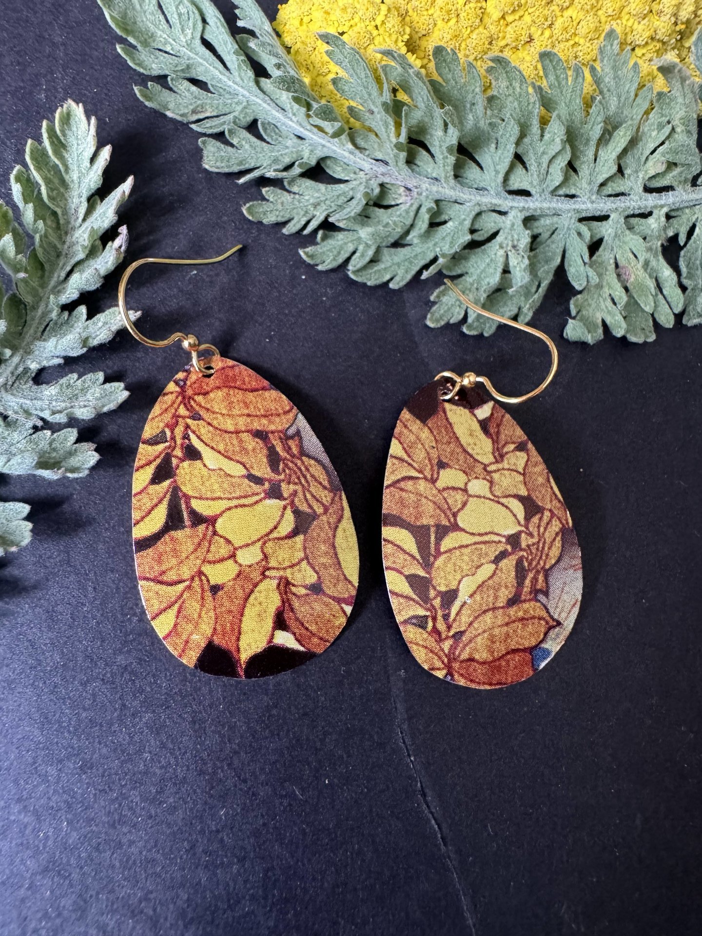 Leaves Lefèvre Tin Earrings