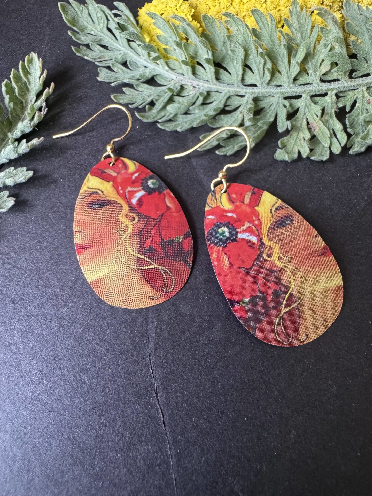 Peony Face Lefèvre Tin Earrings