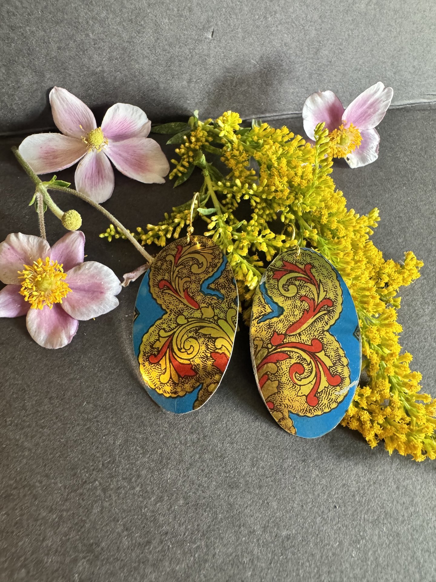 Large Oval 8s Shiny Tin Earrings