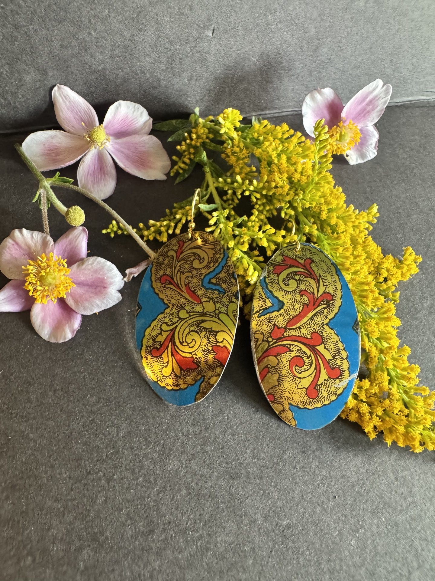 Large Oval 8s Shiny Tin Earrings