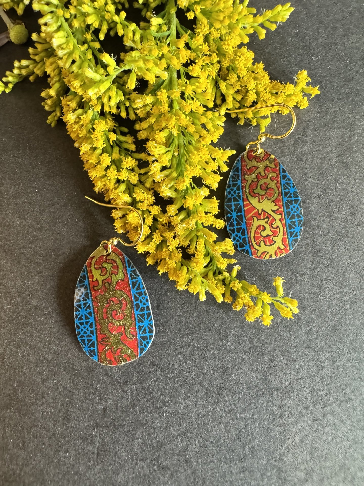 Lattice Illumination Shiny Tin Earrings